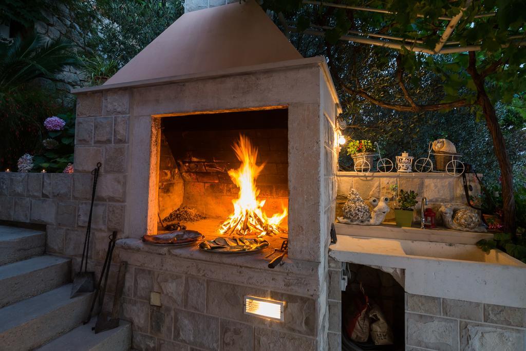 Apartments Ratac Lobrovic With Private Beach And Beautiful Sunset Slano Εξωτερικό φωτογραφία